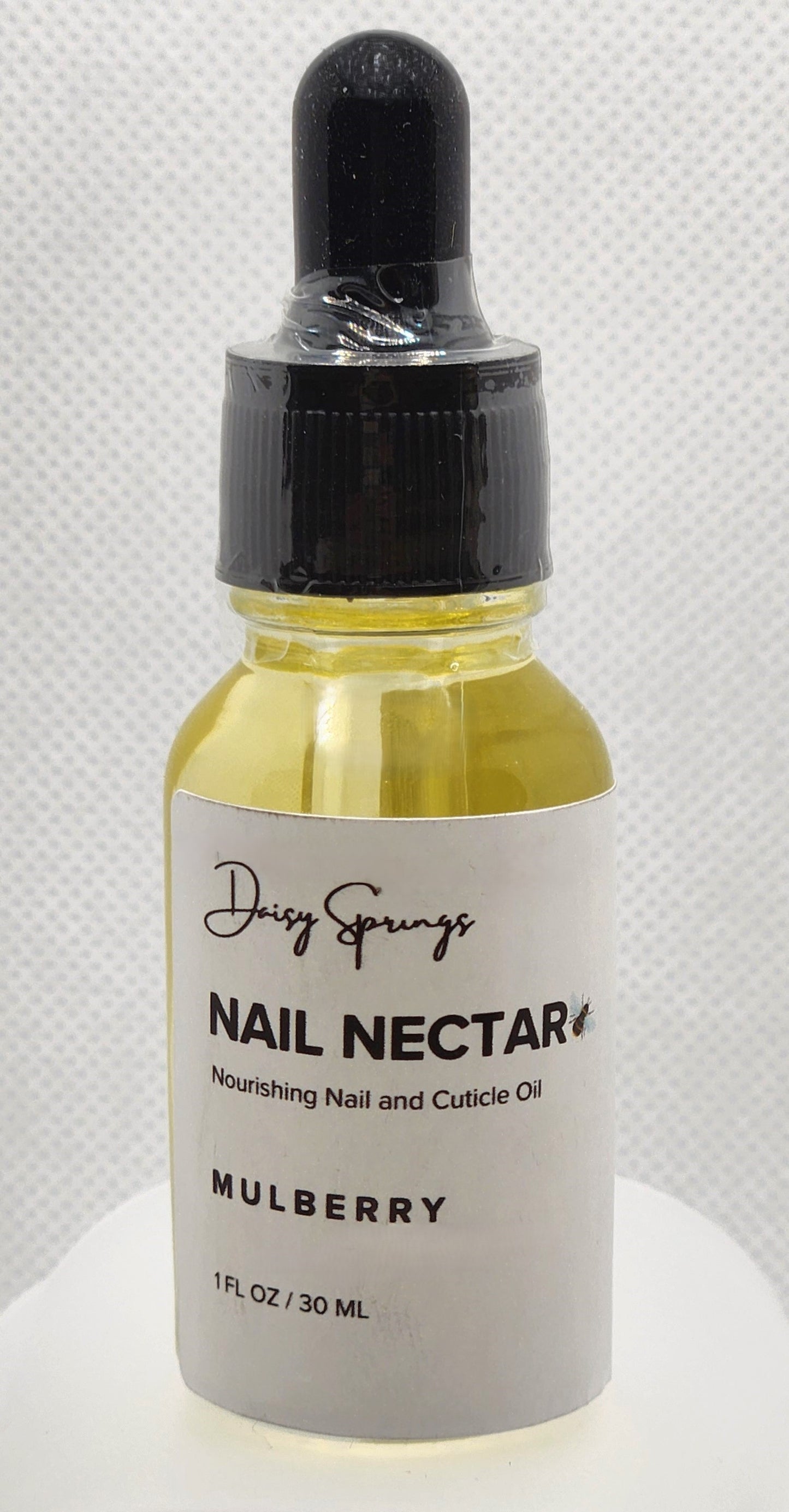 Nourish & Strengthen Nails with Our Luxurious Nail Oil - All-Natural Formula for Healthy Cuticles